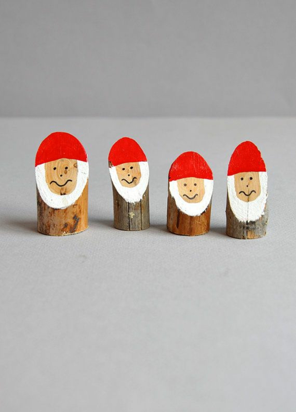 圣诞树圣诞老人首饰让自己感觉到木头