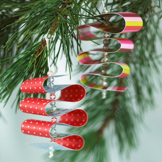 christmas decorations make folded ribbons