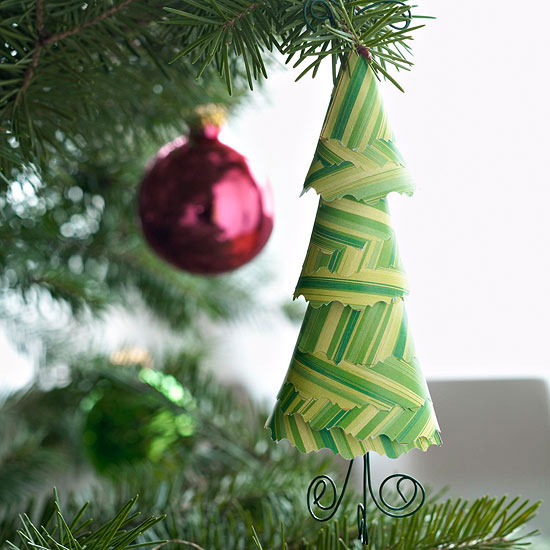 decorațiuni de crăciun copac tigru de hârtie în verde