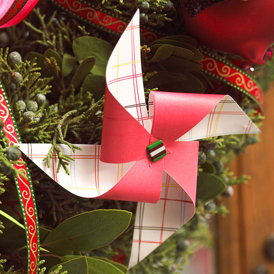 Christmas decoration make windwheel in red and checkered
