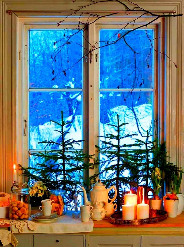 ventana de la decoración de Navidad decoración de la ventana abundante ramas de abeto velas