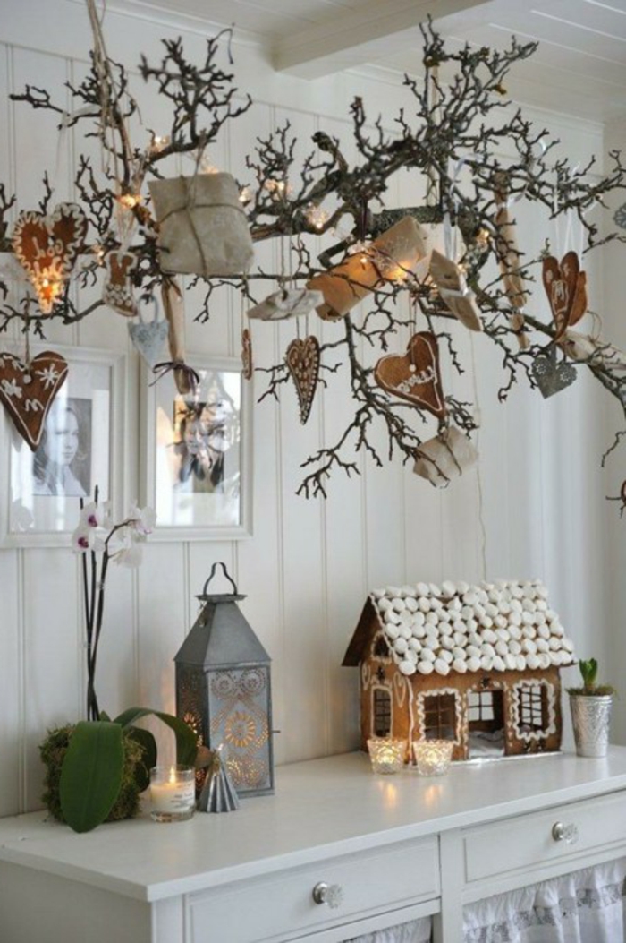 vánoční výzdoba nápady skandinávský větve stromů světlo rustikální útulný