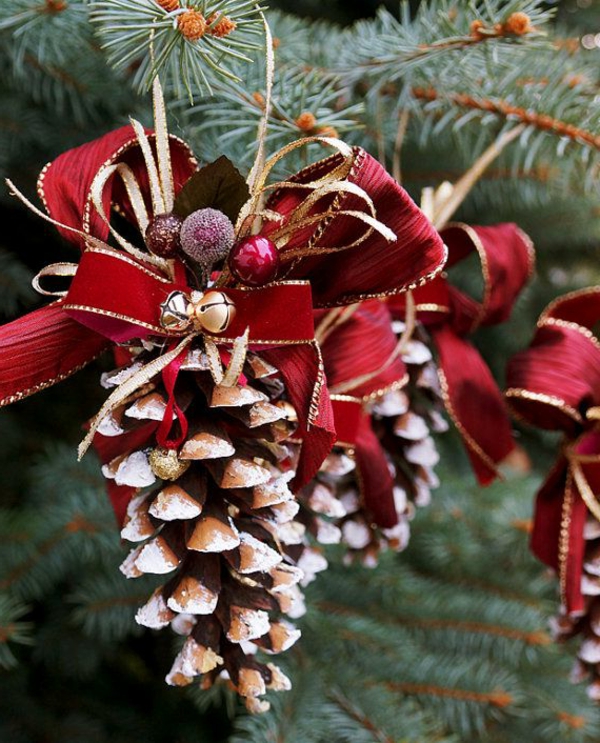 christmas decoration christmas decorations berries bells