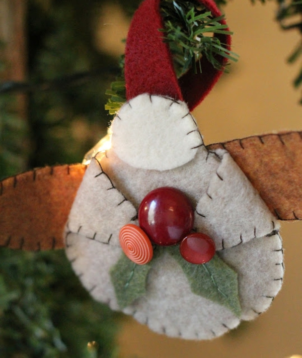 Les décorations de Noël font des métiers de Noël avec feutre