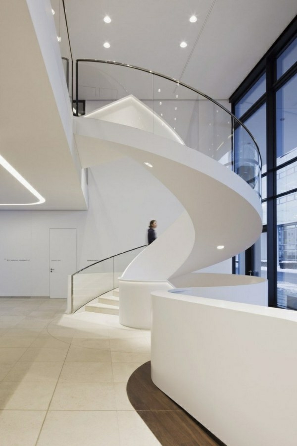 Σπειροειδής σκάλα σχήμα ιδέες ζωντανό γυαλί τοίχο