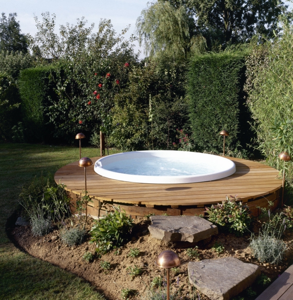 hot tub tuin rond