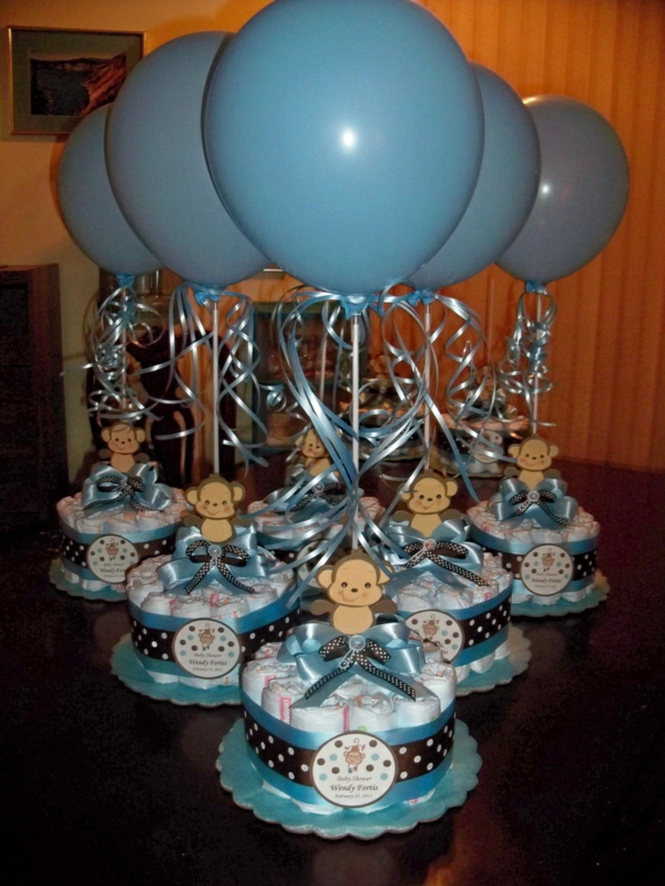 Torta de pañal tinker regalos de bebé globos de nacimiento azul