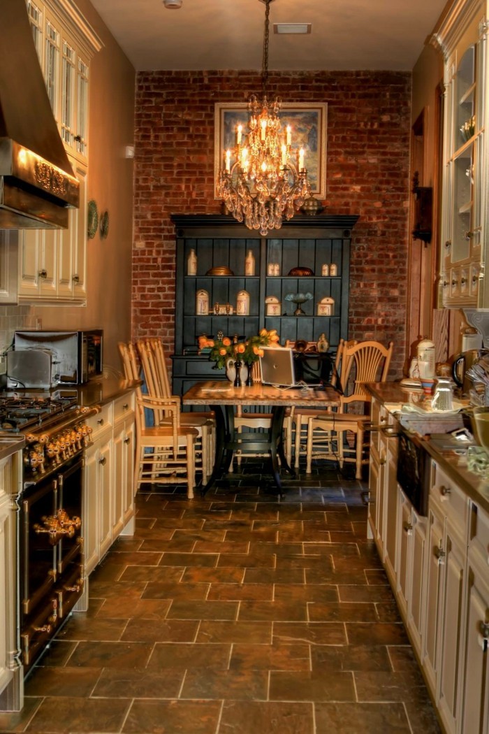 namų dekoro virtuvė akcentas sienos plytų ir gražių grindų plytelės