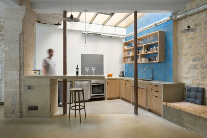 elävät ideoita pienet huoneet pieni keittiö sininen aksentti
