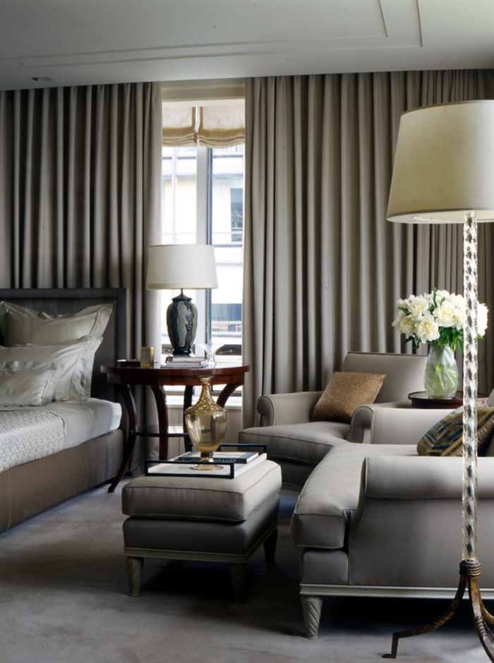 家居装饰卧室窗帘选择优雅和简单