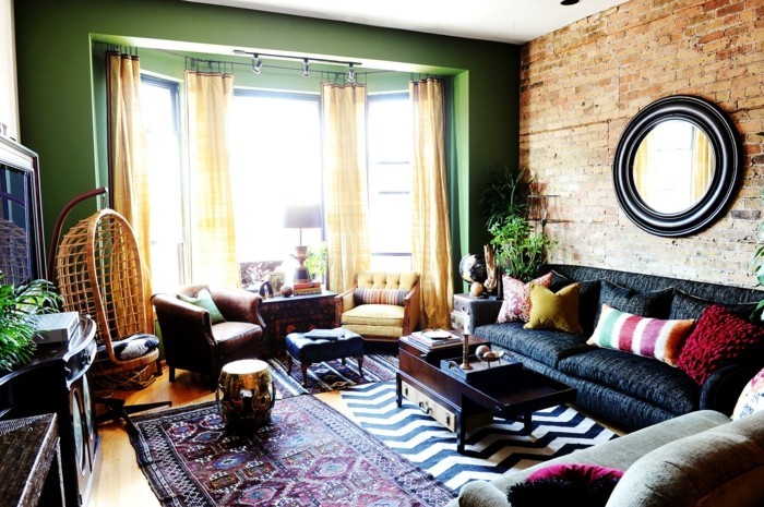 levende ideer stue grønn veggmaling mørk sofa eklektisk