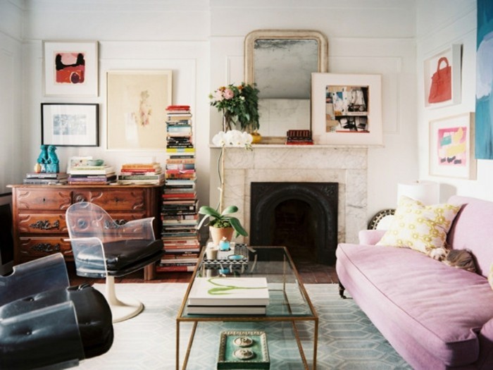 elävät ideoita olohuone vaaleanpunainen sohva takka eklektinen tyyli