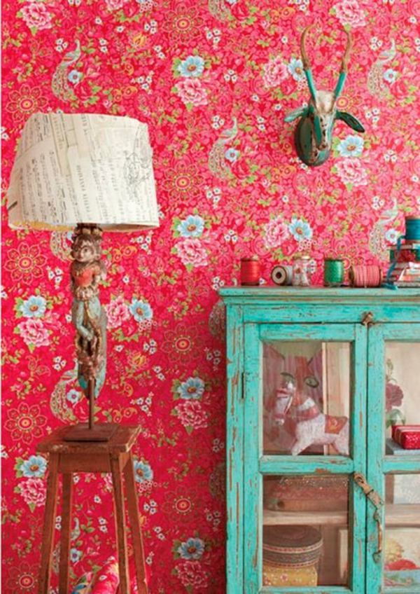 Ideas de diseño de pared de sala de estar patrón floral de papel pintado de época rojo estilo shick lamentable