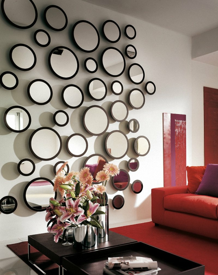 obývací pokoj nápady nápady červená pohovka stěna dekorace zrcadlo červený koberec