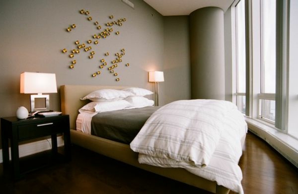 grillige wanddecoratie deco slaapkamer aan het bed