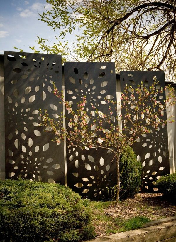 clôture en métal jardinage